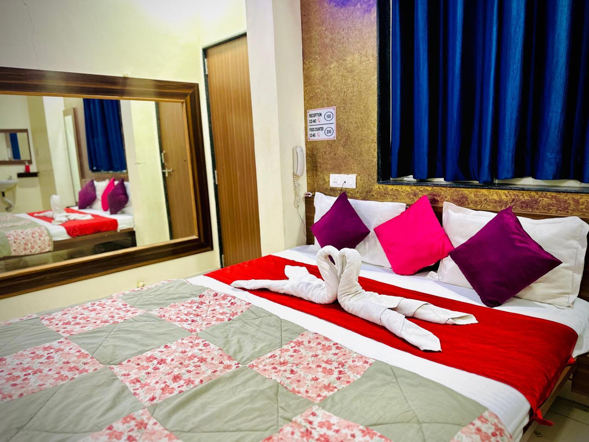 Hotel Sawai Executive Jadhavwadi Extérieur photo