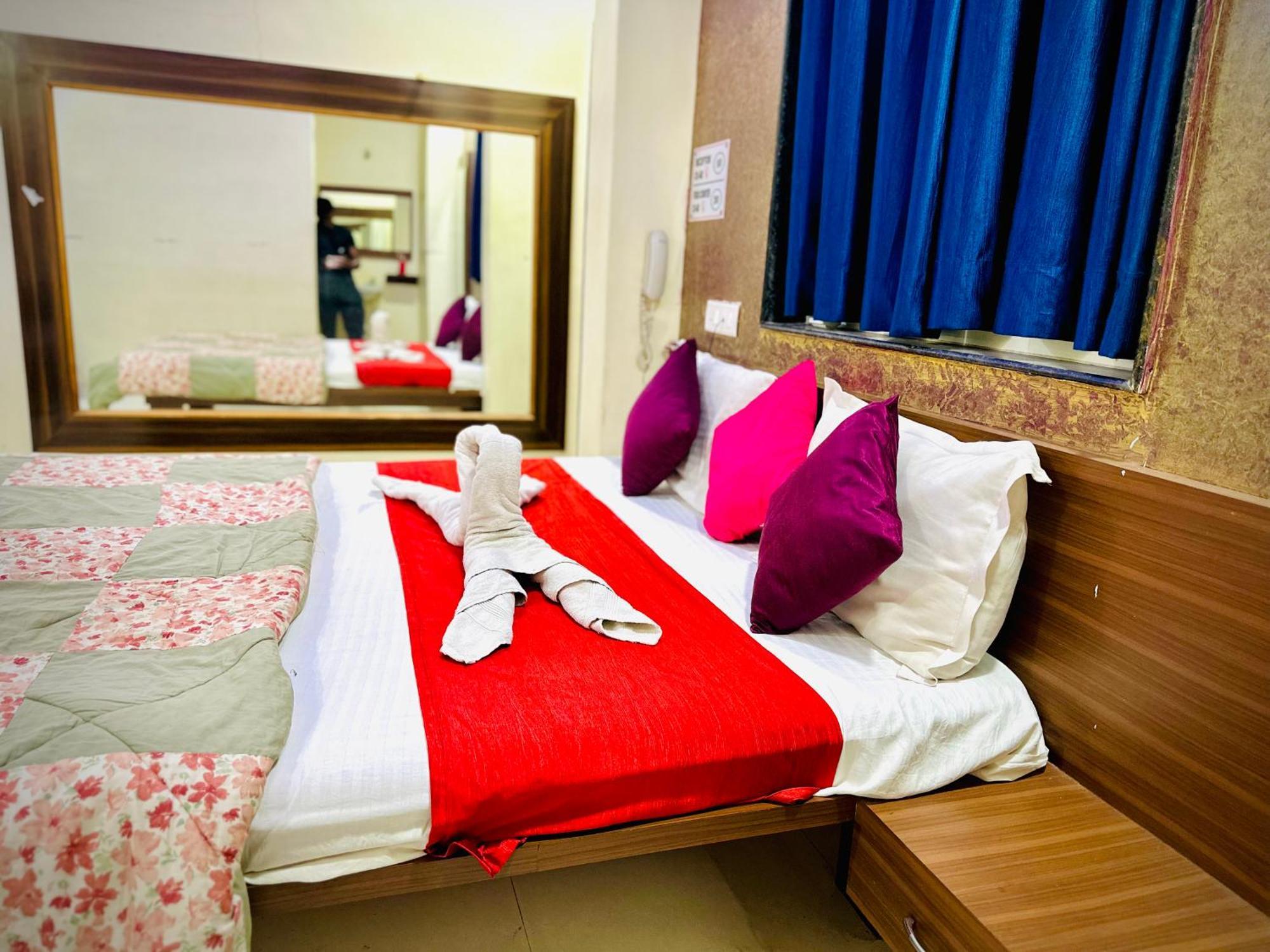 Hotel Sawai Executive Jadhavwadi Extérieur photo