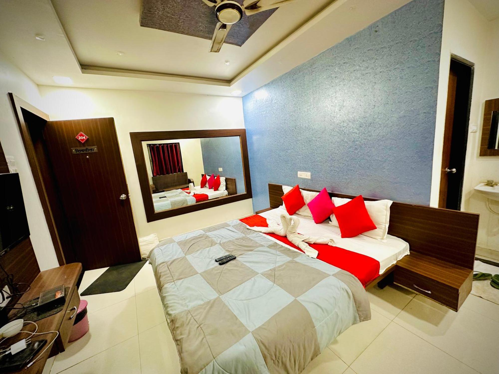 Hotel Sawai Executive Jadhavwadi Extérieur photo