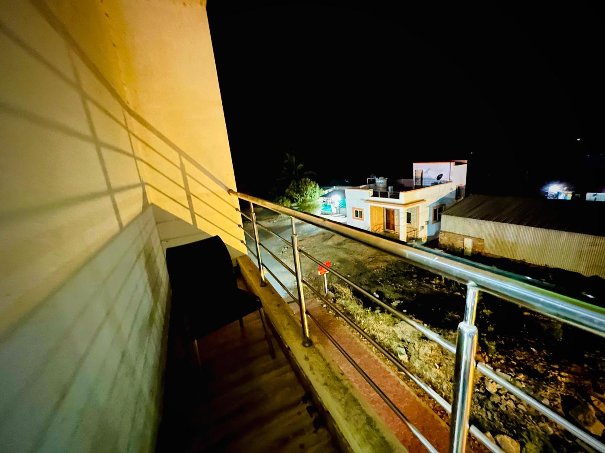 Hotel Sawai Executive Jadhavwadi Extérieur photo