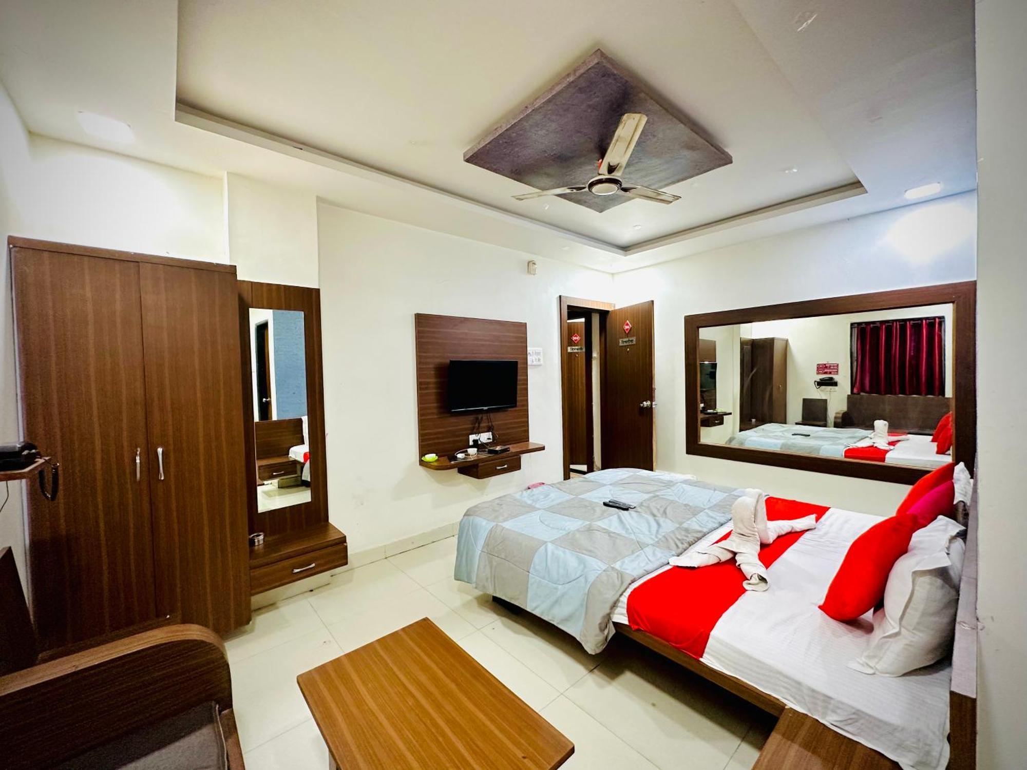 Hotel Sawai Executive Jadhavwadi Extérieur photo