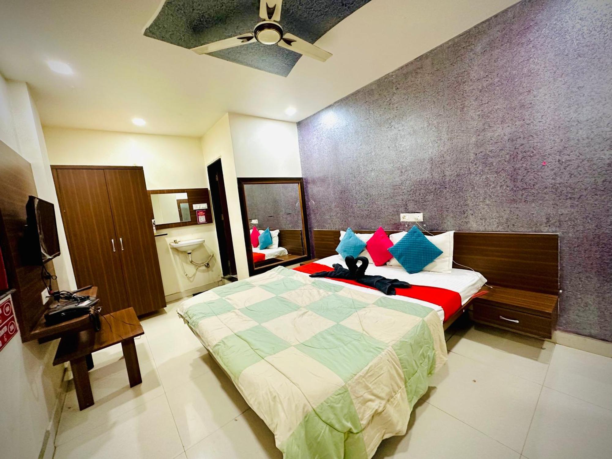 Hotel Sawai Executive Jadhavwadi Extérieur photo