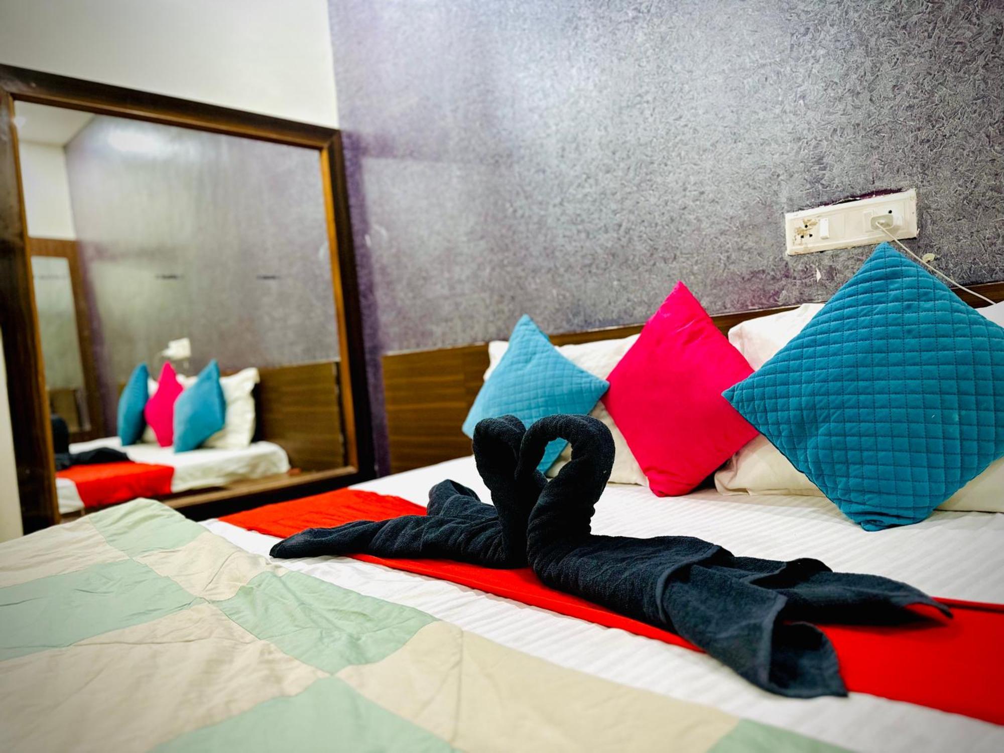 Hotel Sawai Executive Jadhavwadi Extérieur photo