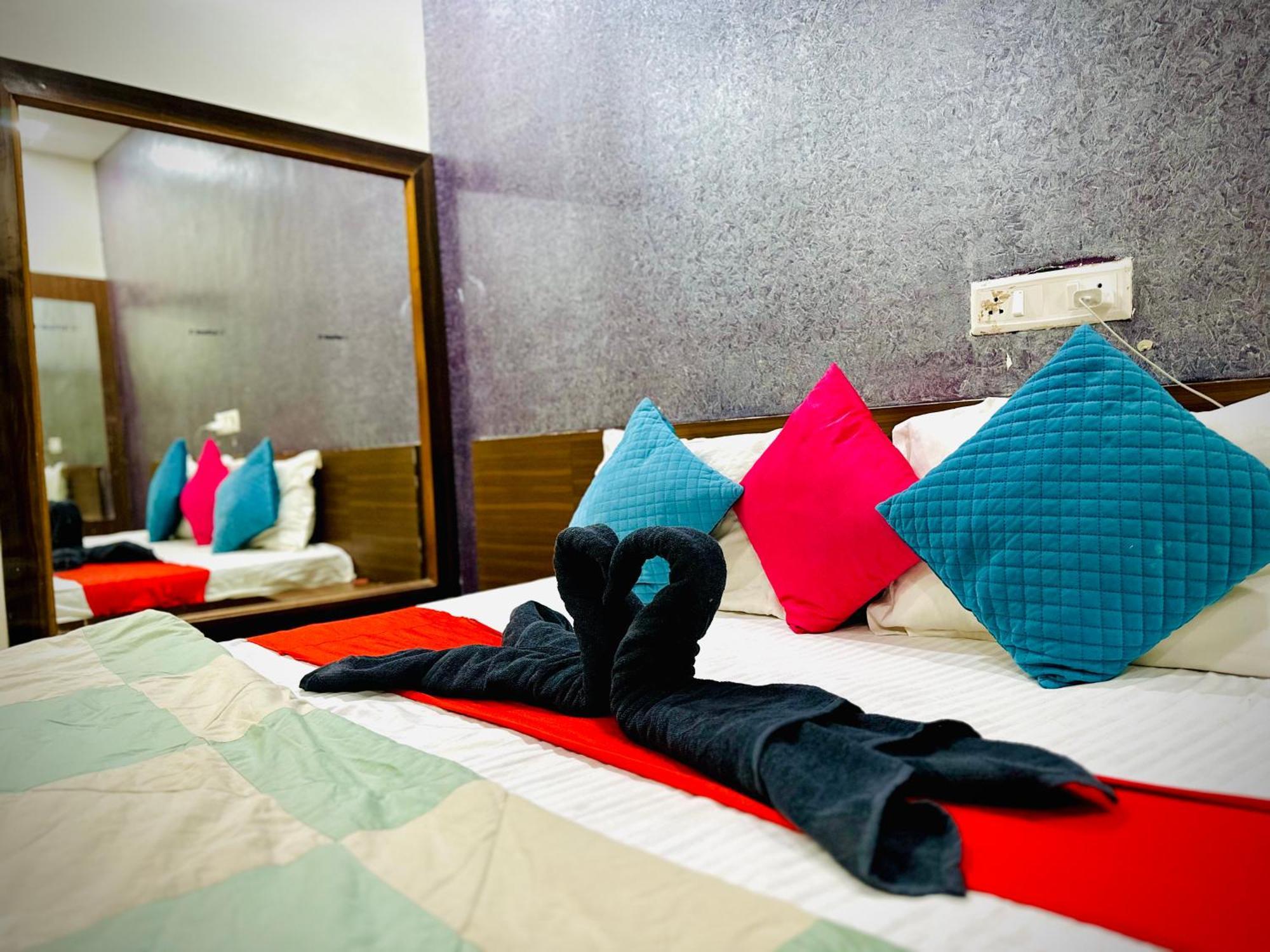 Hotel Sawai Executive Jadhavwadi Extérieur photo